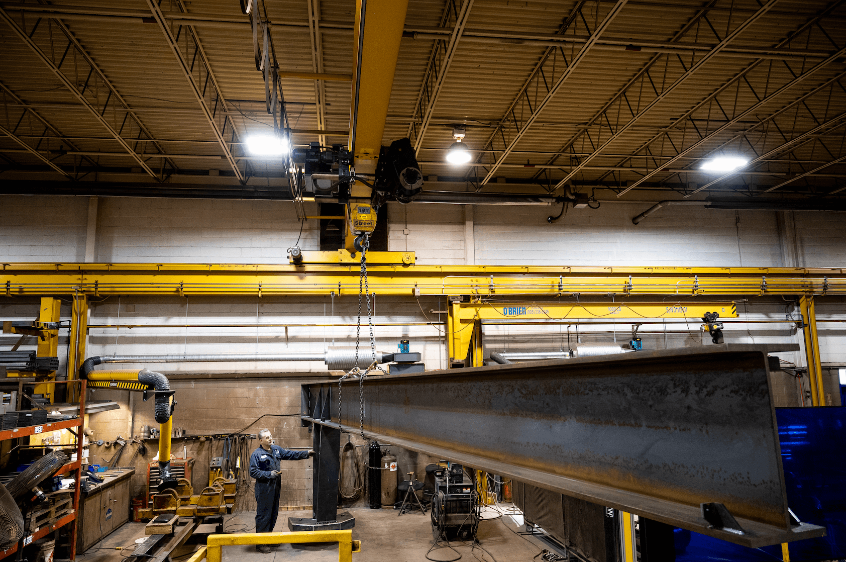 Chain Hoist, Wire Rope, Electric, and Air Hoists – Which is Right for You?